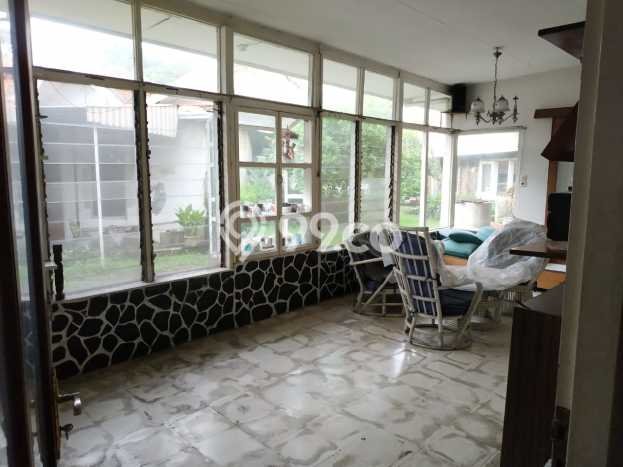 SEGERA MILIKI! Rumah area Raya Darmo, Surabaya, LT 797m2m² Bangunan 400m2m² SEGERA MILIKI! Rumah area Raya Darmo, Surabaya, LT 797m2m² Bangunan 400m2m²