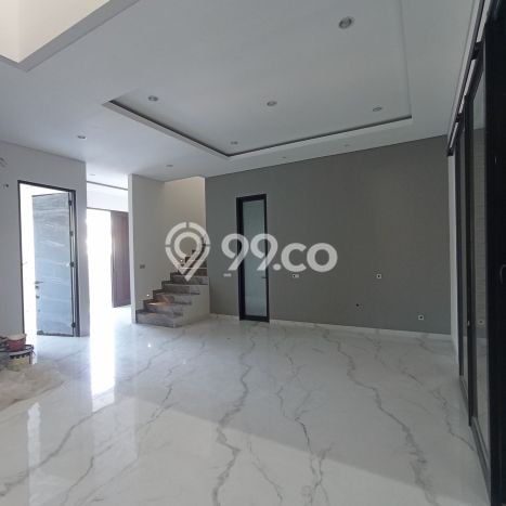 HOT LISTING! Rumah Ready Stock lokasi Manyar, Surabaya, LT 180m2m² Bangunan 270m2m² HOT LISTING! Rumah Ready Stock lokasi Manyar, Surabaya, LT 180m2m² Bangunan 270m2m²