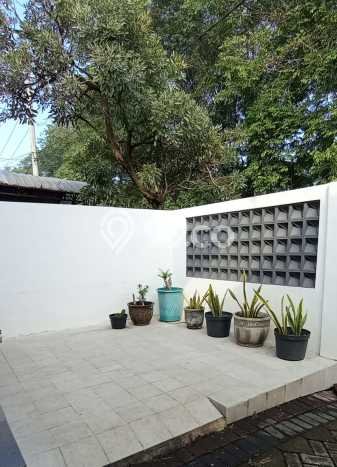 For Sale Rumah 2 Kamar Lokasi Ideal Bagus dan Strategis di Sidoarjo For Sale Rumah 2 Kamar Lokasi Ideal Bagus dan Strategis di Sidoarjo