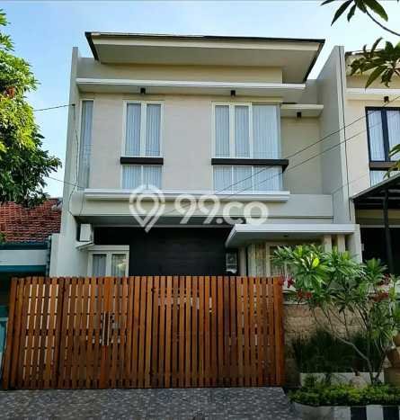 Rumah Modern Cantik 4 KT Bisa Langsung Pindah di Rungkut Rumah Modern Cantik 4 KT Bisa Langsung Pindah di Rungkut