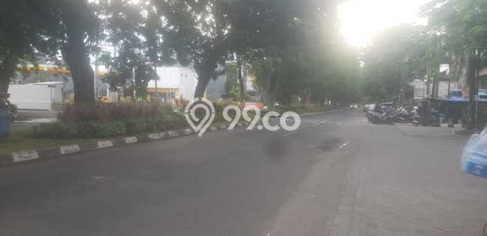 LISTING BARU! Rumah Strategis area Tenggilis Mejoyo, Luas 525m2m² Bangunan 450m2m² LISTING BARU! Rumah Strategis area Tenggilis Mejoyo, Luas 525m2m² Bangunan 450m2m²