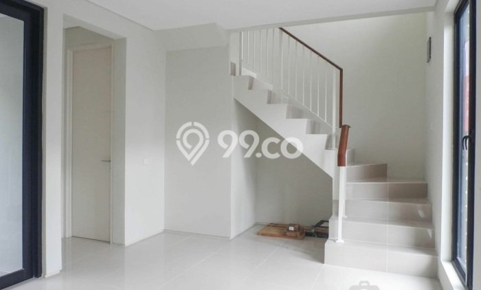 Dijual Cepat Rumah 2 KT 2 KM di Lokasi Strategis, Surabaya Dijual Cepat Rumah 2 KT 2 KM di Lokasi Strategis, Surabaya