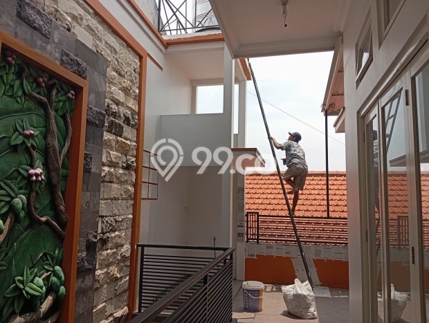 Rumah Bagus Siap Pakai Di Gedangan Luas 155m2 Lokasi Strategis Rumah Bagus Siap Pakai Di Gedangan Luas 155m2 Lokasi Strategis