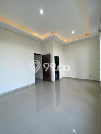 Hunian Cantik Modern Lb 120m2 di Rungkut, Surabaya Hunian Cantik Modern Lb 120m2 di Rungkut, Surabaya