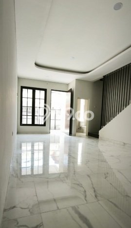 Jual Rumah Bagus Siap Huni LB 120m2 di Tambaksari, Surabaya Jual Rumah Bagus Siap Huni LB 120m2 di Tambaksari, Surabaya
