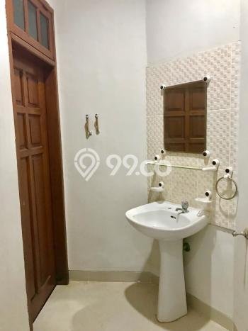 HARGA SPESIAL! Rumah di Sambikerep, Akses ke Fasilitas, 3 KM, LT 135m2m² Bangunan 159m2m² HARGA SPESIAL! Rumah di Sambikerep, Akses ke Fasilitas, 3 KM, LT 135m2m² Bangunan 159m2m²