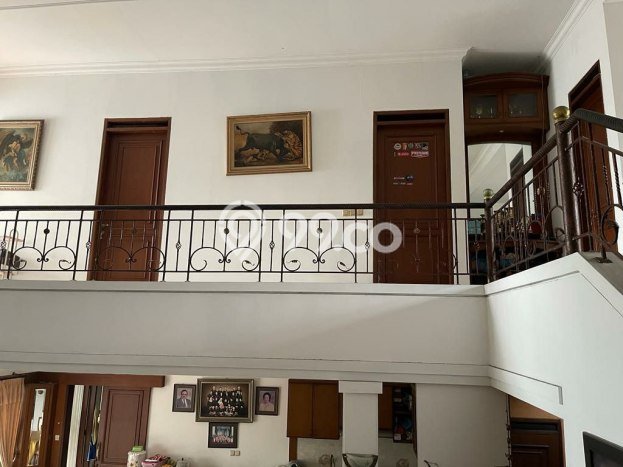 Rumah Eksklusif Siap Huni LT 390m2 di Batununggal, Bandung Rumah Eksklusif Siap Huni LT 390m2 di Batununggal, Bandung