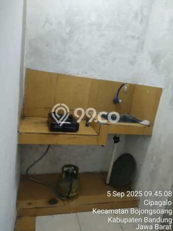 Rumah Terawat 7 KT 7 KM di Kawasan Bisnis Terusan Buah Batu, Bandung Rumah Terawat 7 KT 7 KM di Kawasan Bisnis Terusan Buah Batu, Bandung