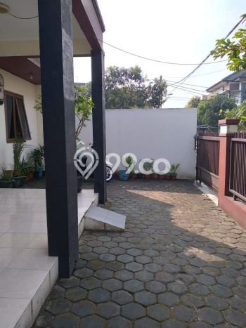 Rumah Luas Asri 9 KT Siap Huni di Buah Batu Bandung Rumah Luas Asri 9 KT Siap Huni di Buah Batu Bandung