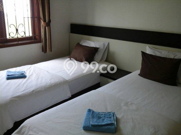 Rumah LB 320m2m² Dekat dengan Akses Transportasi, Bandung - Lokasi Strategis Rumah LB 320m2m² Dekat dengan Akses Transportasi, Bandung - Lokasi Strategis