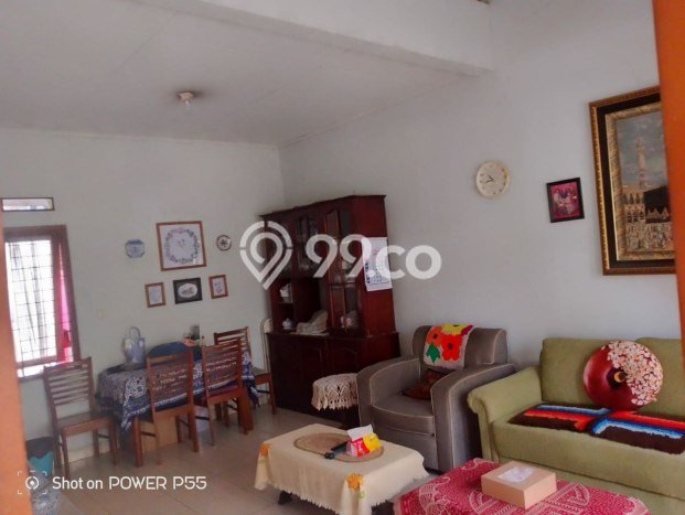 Rumah Luas Asri 3 KT Siap Pakai di Buah Batu Bandung Rumah Luas Asri 3 KT Siap Pakai di Buah Batu Bandung