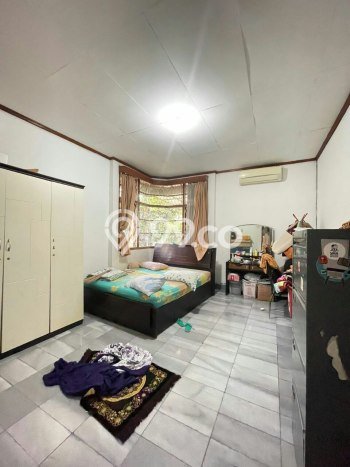 BEST OFFER! Rumah Untuk Investasi area Antapani, LT 279m2m² Bangunan 150m2m² BEST OFFER! Rumah Untuk Investasi area Antapani, LT 279m2m² Bangunan 150m2m²
