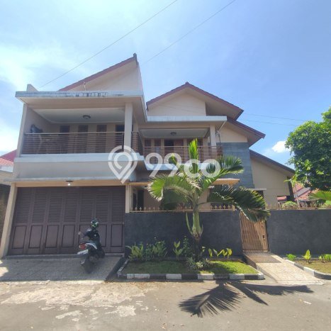 Dijual Rumah 4 Kamar Lokasi Ideal Nyaman dan Strategis di Antapani Dijual Rumah 4 Kamar Lokasi Ideal Nyaman dan Strategis di Antapani