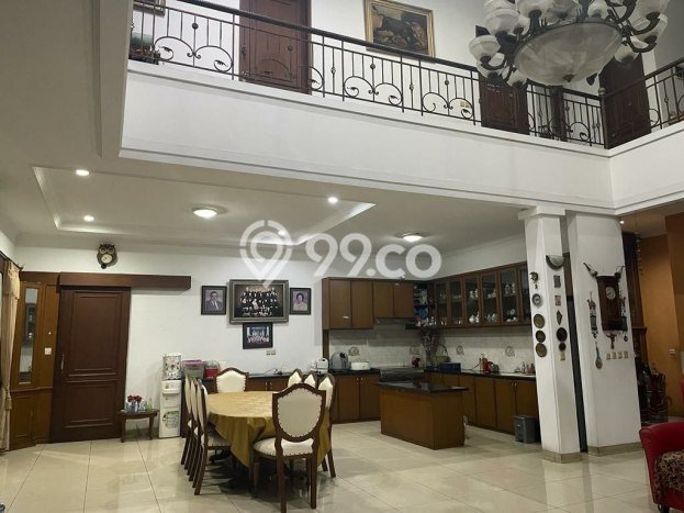Rumah Eksklusif Siap Huni LT 390m2 di Batununggal, Bandung Rumah Eksklusif Siap Huni LT 390m2 di Batununggal, Bandung
