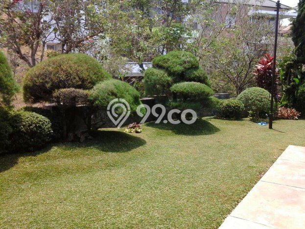 Rumah LB 320m2m² Dekat dengan Akses Transportasi, Bandung - Lokasi Strategis Rumah LB 320m2m² Dekat dengan Akses Transportasi, Bandung - Lokasi Strategis
