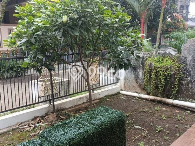 Dijual Rumah 6 Kamar Lokasi Strategis Nyaman dan Strategis di Antapani Dijual Rumah 6 Kamar Lokasi Strategis Nyaman dan Strategis di Antapani