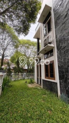 Hunian Eksklusif Dijual LT 227m2 di Batununggal, Bandung Hunian Eksklusif Dijual LT 227m2 di Batununggal, Bandung