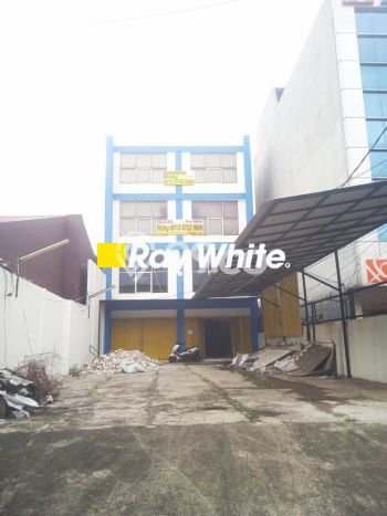 Disewakan Ruko di Pusat Kota Jakarta Selatan Ramai Strategis Disewakan Ruko di Pusat Kota Jakarta Selatan Ramai Strategis