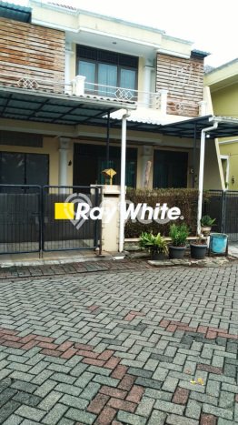 Dijual Rumah Luas Megah Dengan View Cantik di Meruya, Jakarta Barat Dijual Rumah Luas Megah Dengan View Cantik di Meruya, Jakarta Barat