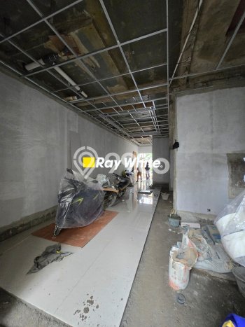 Hunian Nyaman Asri 4 KT Siap Huni di Meruya Jakarta Barat Hunian Nyaman Asri 4 KT Siap Huni di Meruya Jakarta Barat