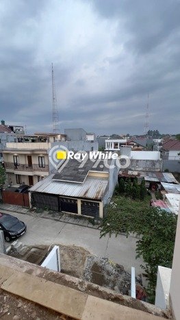 For Sale Hunian Rumah Nyaman 4 Kamar di Meruya, Jakarta Barat For Sale Hunian Rumah Nyaman 4 Kamar di Meruya, Jakarta Barat