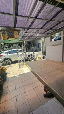 Siap Huni Rumah Mewah 3 Kamar di Kelapa Gading Dekat ke Mana Saja Siap Huni Rumah Mewah 3 Kamar di Kelapa Gading Dekat ke Mana Saja