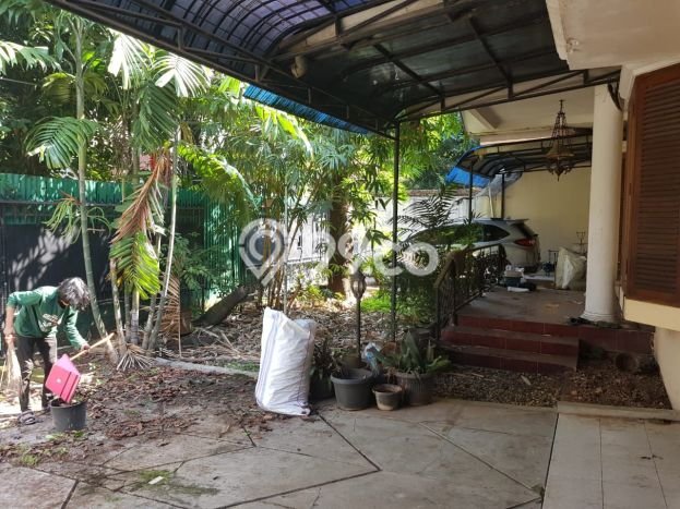 Jual Murah Rumah dengan 6 Kamar Tidur dan 5 Kamar Mandi di Kawasan Kebayoran Baru, Jakarta Selatan Jual Murah Rumah dengan 6 Kamar Tidur dan 5 Kamar Mandi di Kawasan Kebayoran Baru, Jakarta Selatan