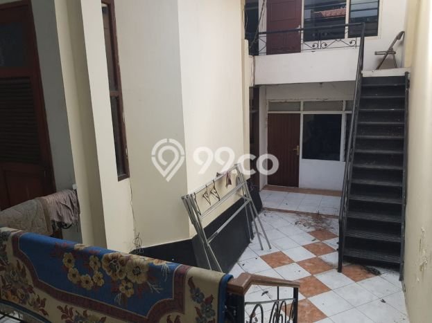 Jual Murah Rumah dengan 6 Kamar Tidur dan 5 Kamar Mandi di Kawasan Kebayoran Baru, Jakarta Selatan Jual Murah Rumah dengan 6 Kamar Tidur dan 5 Kamar Mandi di Kawasan Kebayoran Baru, Jakarta Selatan