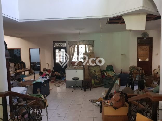 Jual Murah Rumah dengan 6 Kamar Tidur dan 5 Kamar Mandi di Kawasan Kebayoran Baru, Jakarta Selatan Jual Murah Rumah dengan 6 Kamar Tidur dan 5 Kamar Mandi di Kawasan Kebayoran Baru, Jakarta Selatan