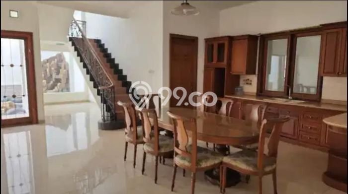 Siap Huni Rumah Mewah 5 Kamar di Kelapa Gading Dekat ke Mana Saja Siap Huni Rumah Mewah 5 Kamar di Kelapa Gading Dekat ke Mana Saja