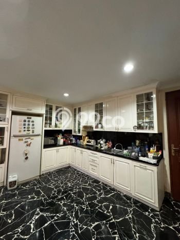 Siap Huni Hunian Elit 6 Kamar di Kelapa Gading Dekat ke Mana Pun Siap Huni Hunian Elit 6 Kamar di Kelapa Gading Dekat ke Mana Pun