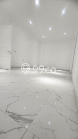 Ready to Use! Luxury House LT 200m2 Desain Elegan di Joglo Ready to Use! Luxury House LT 200m2 Desain Elegan di Joglo
