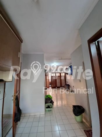 For Sale! Premium House LT 250m2 Desain Elegan di Meruya For Sale! Premium House LT 250m2 Desain Elegan di Meruya