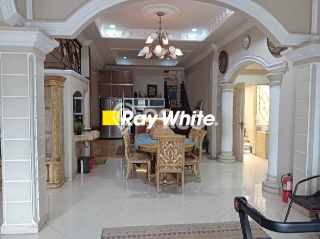 For Sale Rumah Mewah Exclusive di Larangan, Tangerang For Sale Rumah Mewah Exclusive di Larangan, Tangerang