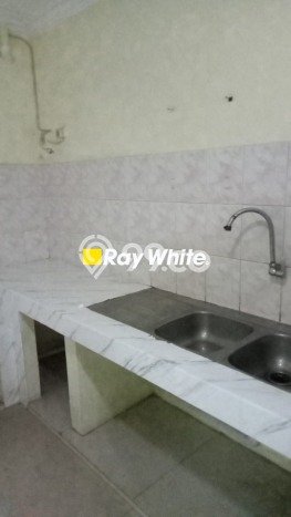 Rumah Disewakan Jakarta Barat LT 144m2 LB 104m2 Area Joglo Rumah Disewakan Jakarta Barat LT 144m2 LB 104m2 Area Joglo