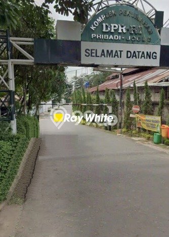 Rumah Elit Modern Tanpa Renovasi di Joglo Jakarta Barat Rumah Elit Modern Tanpa Renovasi di Joglo Jakarta Barat