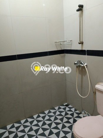 Rumah Disewakan Jakarta Barat LT 144m2 LB 104m2 Area Joglo Rumah Disewakan Jakarta Barat LT 144m2 LB 104m2 Area Joglo