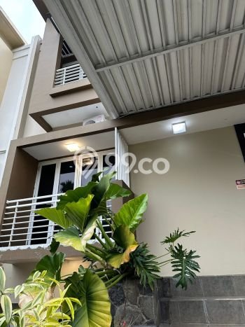 Disewakan! Rumah 4 Kamar Tidur &
3 Kamar Mandi di Jati Padang, Jakarta Selatan Disewakan! Rumah 4 Kamar Tidur &
3 Kamar Mandi di Jati Padang, Jakarta Selatan