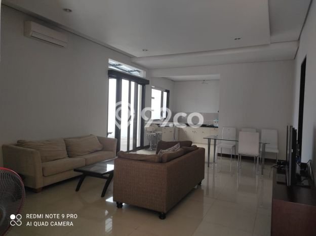 Rumah Bagus Siap Pakai Di Kebayoran Baru Luas 300m2 Aman Rumah Bagus Siap Pakai Di Kebayoran Baru Luas 300m2 Aman