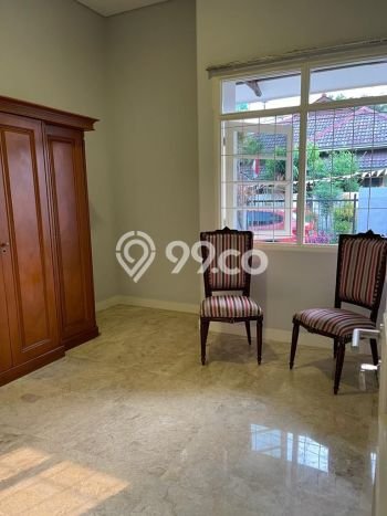 Rumah di Pejaten, 4 KT, View Kota, LT 270m² Bangunan 230m² Rumah di Pejaten, 4 KT, View Kota, LT 270m² Bangunan 230m²