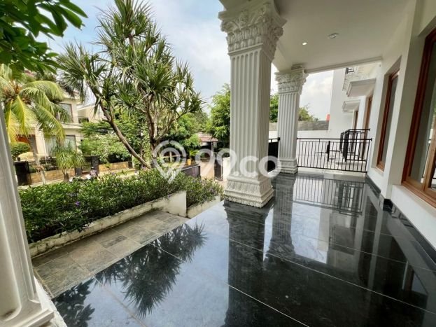 Rumah di Cilandak, Dekat Fasilitas, 5 KT, Luas 800m2m² LB 1000m2m² Rumah di Cilandak, Dekat Fasilitas, 5 KT, Luas 800m2m² LB 1000m2m²