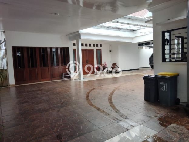 Dijual Rumah Mewah Megah Dengan View Eksklusif di Kemang, Jakarta Selatan Dijual Rumah Mewah Megah Dengan View Eksklusif di Kemang, Jakarta Selatan