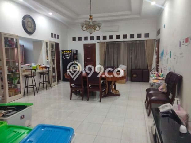 Dijual Rumah Mewah Megah Dengan View Eksklusif di Kemang, Jakarta Selatan Dijual Rumah Mewah Megah Dengan View Eksklusif di Kemang, Jakarta Selatan