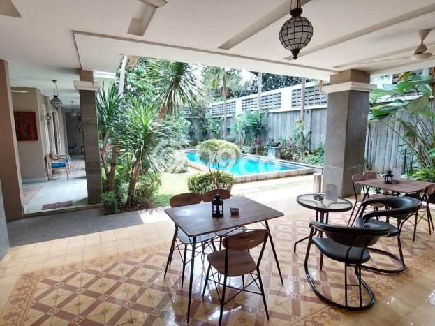 SPECIAL LISTING! Rumah di Ampera, 21 KM, Akses Pusat Kota, Luas 1100m2m² LB 2500m2m² SPECIAL LISTING! Rumah di Ampera, 21 KM, Akses Pusat Kota, Luas 1100m2m² LB 2500m2m²