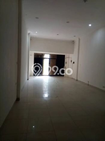 LOKASI TERBAIK! Ruko di , Luas 285m2m², Jalan Strategis LOKASI TERBAIK! Ruko di , Luas 285m2m², Jalan Strategis