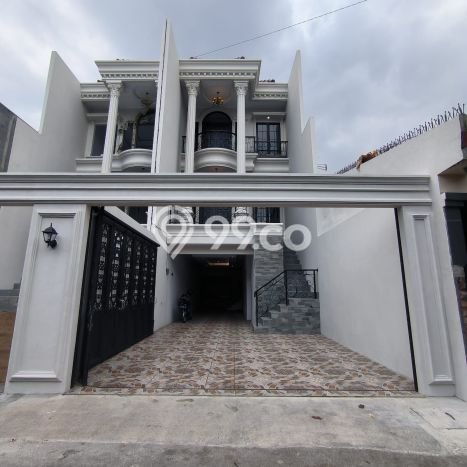 Rumah Mewah LB 220m2 Siap Huni Desain Elegan di Pejaten, Jakarta Selatan Rumah Mewah LB 220m2 Siap Huni Desain Elegan di Pejaten, Jakarta Selatan