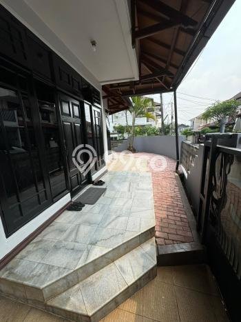Rumah Disewakan Jakarta Selatan LT 216m2 LB 205m2 Kawasan Pejaten Rumah Disewakan Jakarta Selatan LT 216m2 LB 205m2 Kawasan Pejaten