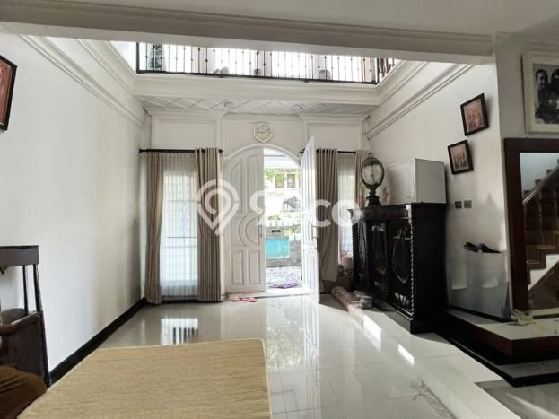 Rumah Mewah LB 350m2 Siap Pakai Desain Elegan di Pejaten, Jakarta Selatan Rumah Mewah LB 350m2 Siap Pakai Desain Elegan di Pejaten, Jakarta Selatan