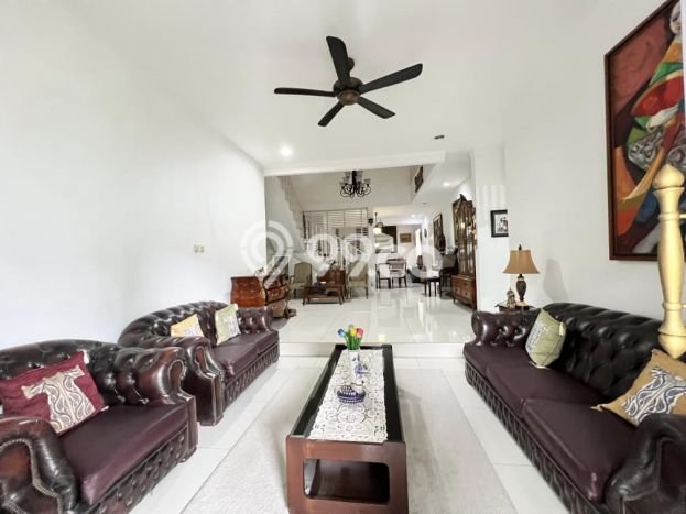 Rumah Elit Modern Tanpa Renovasi di Pejaten Jakarta Selatan Rumah Elit Modern Tanpa Renovasi di Pejaten Jakarta Selatan