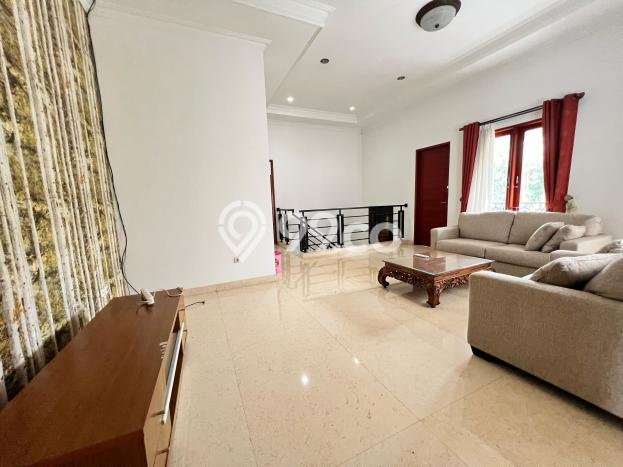 Disewakan! Rumah 5 Kamar Tidur &
4 Kamar Mandi di Pejaten, Jakarta Selatan Disewakan! Rumah 5 Kamar Tidur &
4 Kamar Mandi di Pejaten, Jakarta Selatan